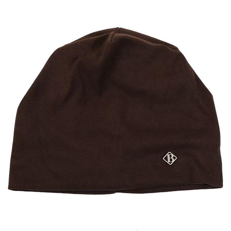 Versatile Women's Knit Beanie: Warm, Loose, Metal Label, Slimming Effect, Fits Large Head Circumference