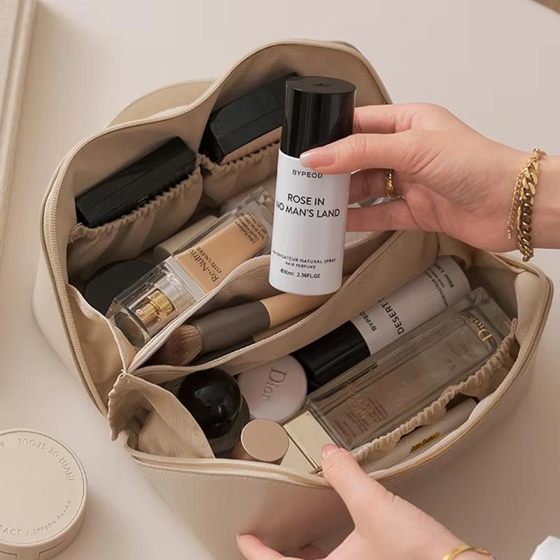 Kosmetiktasche mit großer Kapazität, Kosmetiktasche aus Leder für Damen, multifunktionale Toilettenartikel, tragbare wasserdichte Aufbewahrungsbox für Reisen.
