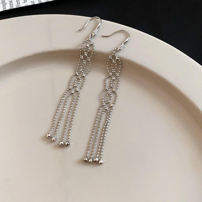 New metal zircon round fringed ear hook fashion style personalized earrings light luxury high-end earrings