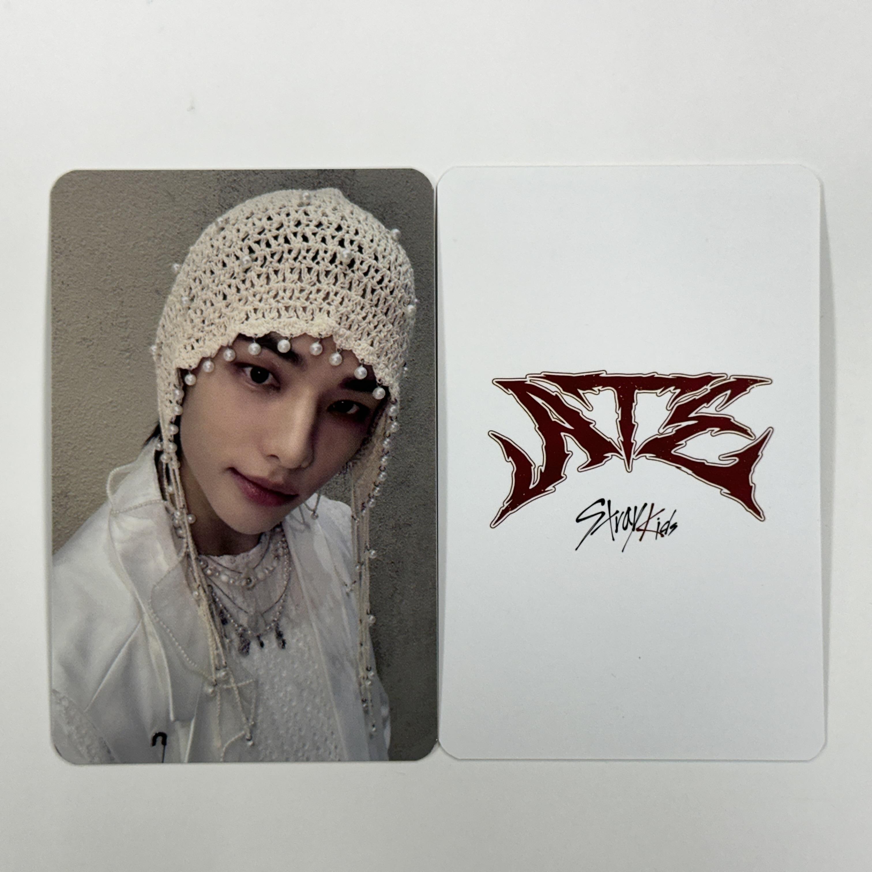 

Stray Kids ATE Альбом Blue Dream Media POB Фотокарточка Hyunjin