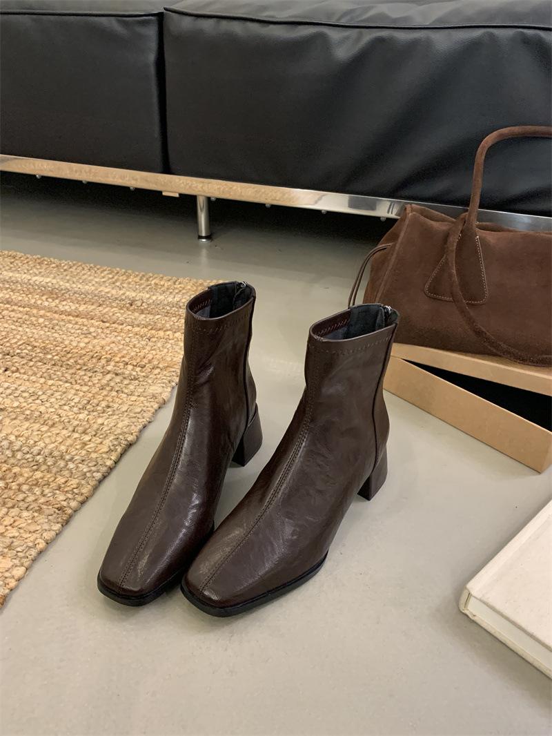 

2025 осень и зима новые ретро полусапоги толстый каблук эластичные одинарные сапоги квадратный носок тонкие сапоги женские короткие сапоги сапоги из натуральной кожи женские 39