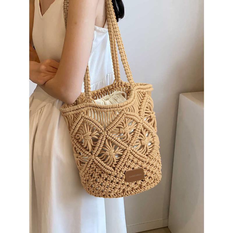 

Woven bag women s new women s bag summer straw bag commuter beach bag shoulder bucket bag
