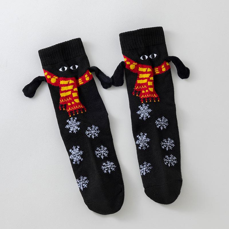 Cute Black and White Mid-Calf Magnetic Couple Socks