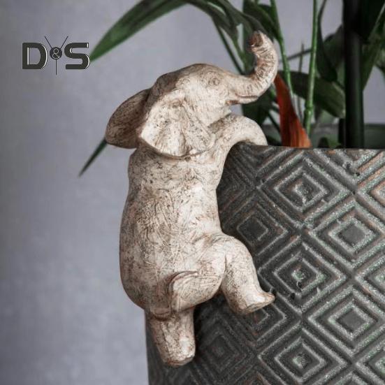 Hanging Resin Elephant Flower Pot Hugger Planter Edge Elephant Figurine Planter Hanging Bonsai Ornament for Garden Yard Balcony