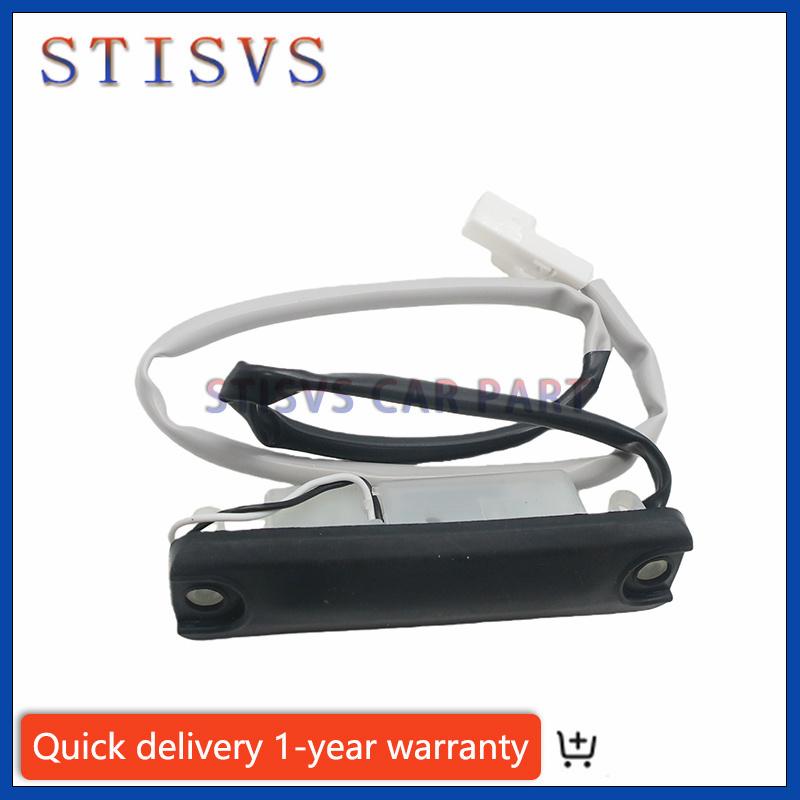 Car Rear Boot Trunk Lock Opener Switch Tailgate Rear Trunk Button for Toyota Scion XB 2004 2005-2006 84840-52010 8484052010