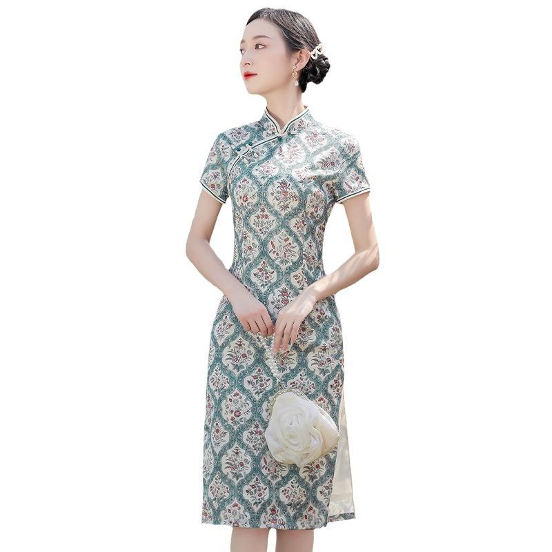 Summer new medium and long printed satin cheongsam, improved girlish temperament catwalk shooting retro new Chinese style