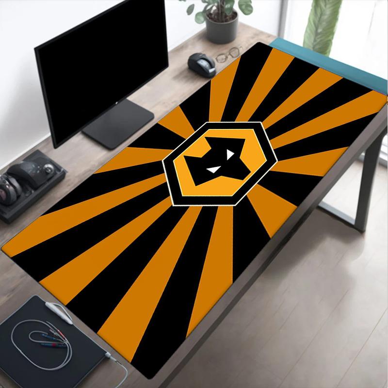 Flammende Wölfe Emblem Wanderer Mauspads, Gaming-Mauspad, Tastaturmatte, Schreibtischdekoration für Computer-Notebook, Fan-Geschenk, Geburtstagsgeschenk