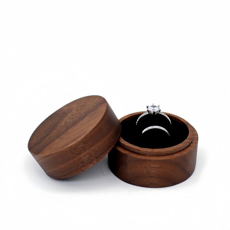 

Black Walnut Round Ring Box, Portable and Portable Jewelry Storage Box, Can Engrave Words on Proposal Ring Box.Valentine s Day