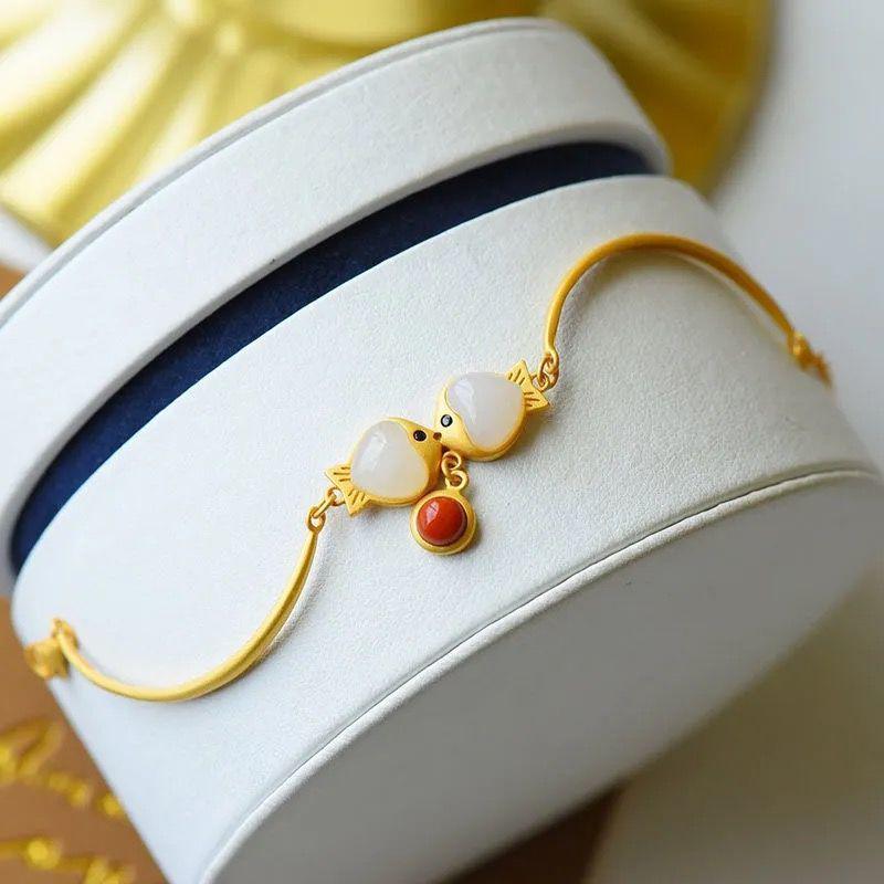 Hetian Jade Double Fish Tassel Bracelet - Retro Style with Round Beads.