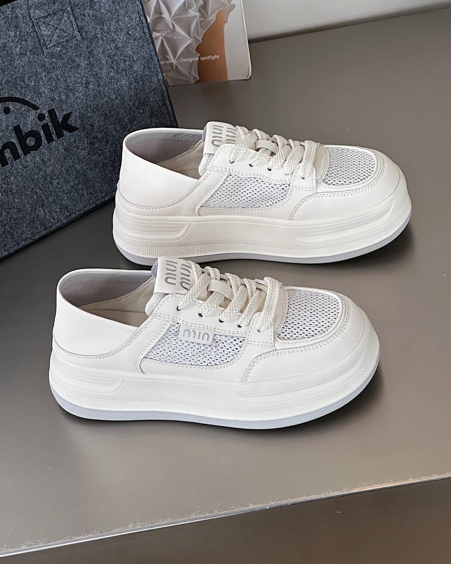 

Korean version two-wear shoes versatile mesh little white shoes women s shoes 2025 new summer board shoes breathable casual shoes 40