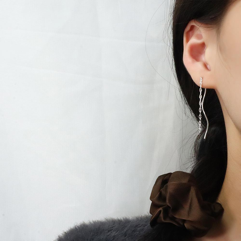 

Spiral S-Shaped Long Wavy Earrings Star Li Bible Earrings Women S Simple Exaggerated Kuaishou Earrings copper (see the picture for the color)