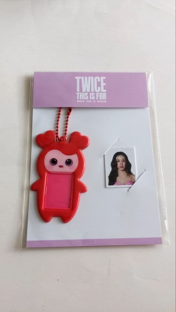 

[Б/В] TWICE ~ Чейонг це для Сеульського концерту Тримач для ID-фото