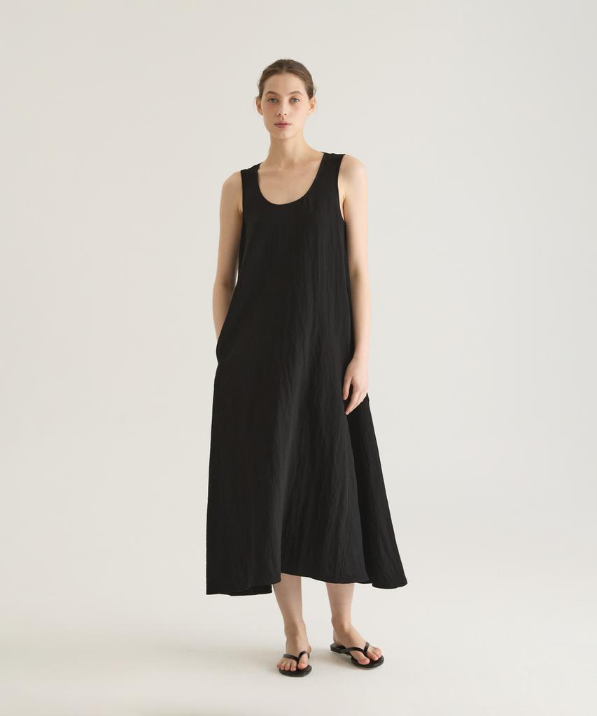 Oteumilkape Minimal Maxi Sleeveless Dress - Black