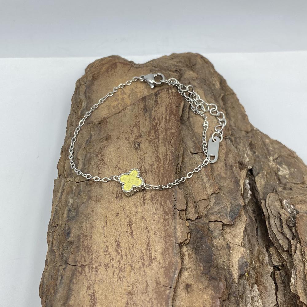 Bransoletka ze stali tytanowej 9 mm, czterolistna koniczyna, wzór gwiazdy, szczęśliwa czterolistna koniczyna