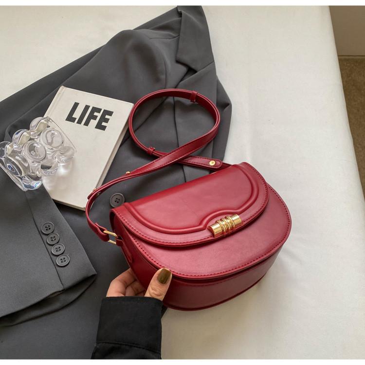 Vintage Saddle Bag 2023 Small Minimalist Shoulder Bag Classic Handbag Crossbody Bag