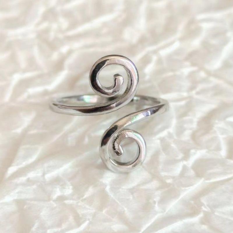 Simple Retro Three-dimensional Peacock Ring Female Ring