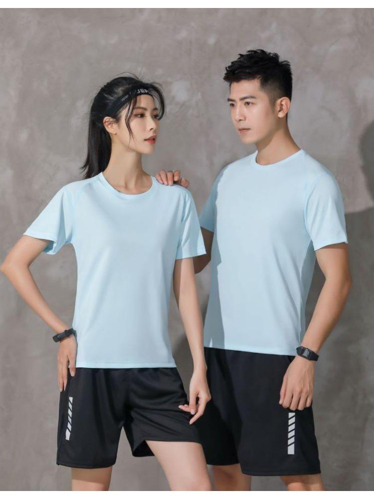 Comfortable Unisex T-shirt Summer Crew Neck Minimalist Tops Solid Color Unisex Lightweight T-shirt for Women and Men YG-2918