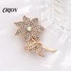 Flower Shaped Pin Rhinstone Floral Brooch for Women, Shape Alloy Lapel Pin, Clothing Jewelry Accessories Wedding Party Prom