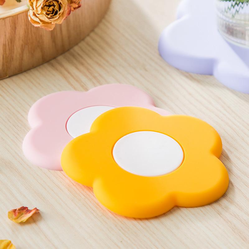 Flower Silicone Coasters Creative Cute Desktop Tea Coaster Heat-resistant Waterproof Mats Home Placemats Things for The Kitchen