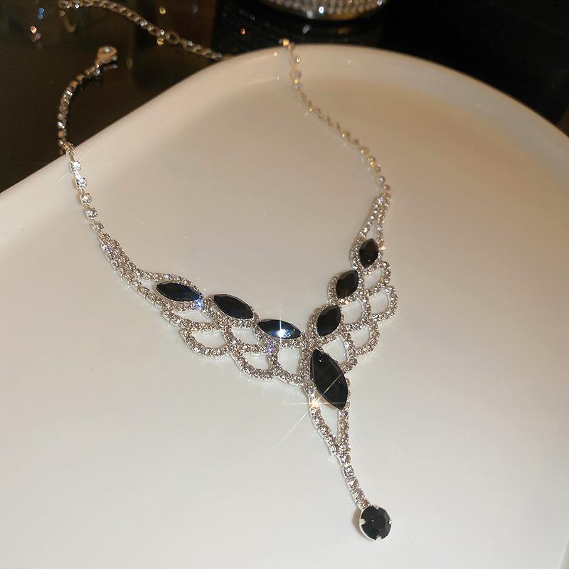 Vintage Geometric Hollow Rhinestone Necklace Earrings Women Black Crystal Earrings for Wedding Bride Zircon Sets Accessories