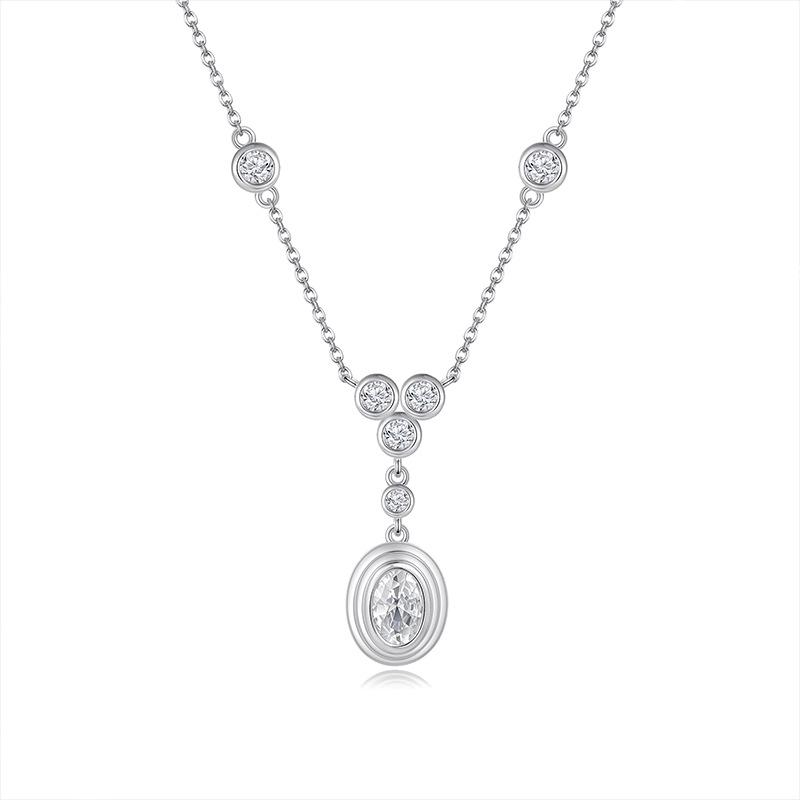 Elegant 925 Silver Clavicle Chain: High-End Moissanite Necklace, Non-Fading, Hot-Selling Women's Jewelry