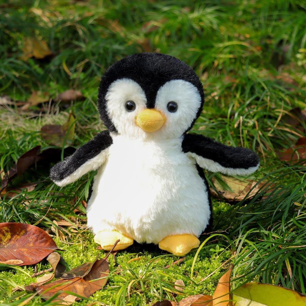 Apricot Lamb Black Penguin Plush Toy for Kids, Soft and Cute, Fluffy Black Penguin for Girls and Boys, 20cm