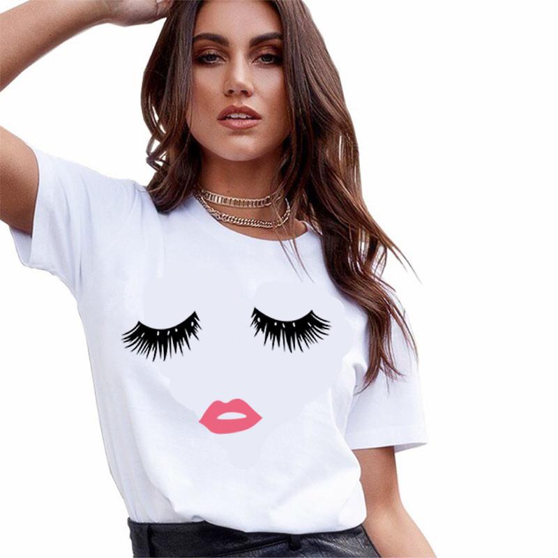 Trendy Women's Short Sleeve Graphic T-shirt With Black And White Print For Stylish Streetwear
