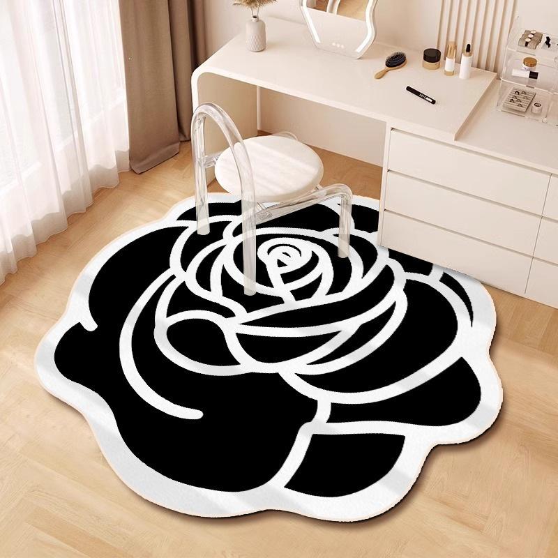 Rose-Shaped Diatom Mud Floor Mat - Stain-Resistant, Easy-to-Clean, for Bedroom or Living Room