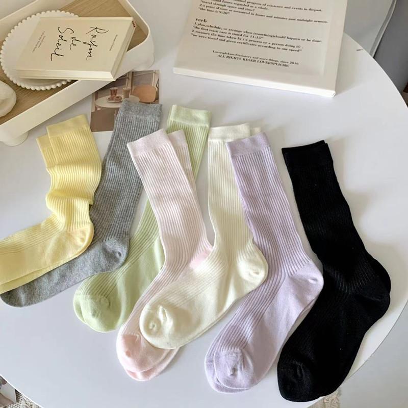 Ultra-Thin And Breathable Medium Tube Socks Catwalk Solid Color Socks Summer Stacking Socks Vertical Stockings Breathable And Sweat-Absorbing