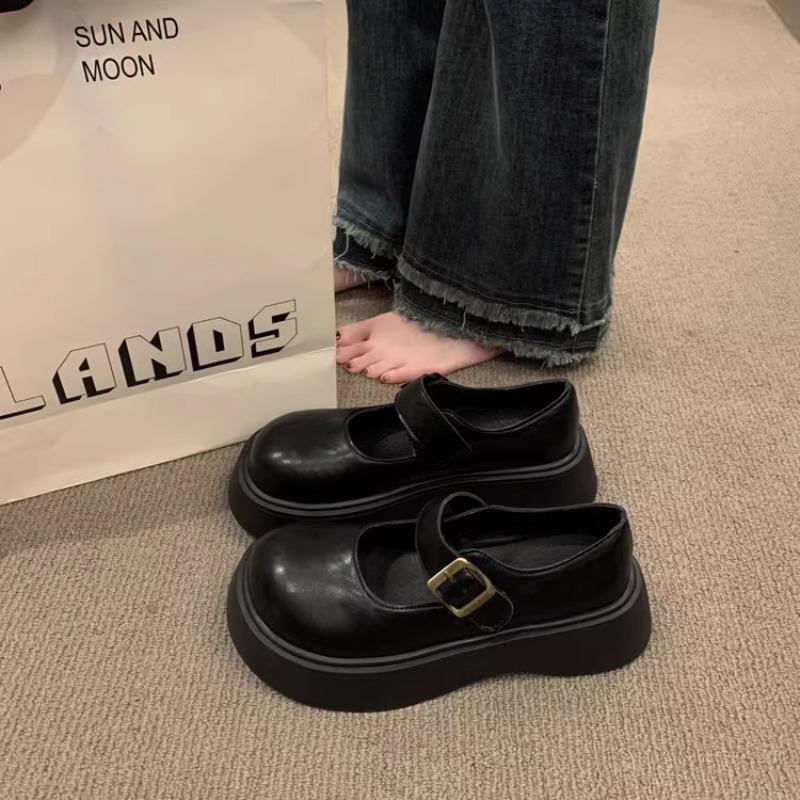 Thick-soled small leather shoes for women's autumn new models with one-word buckle Mary Jane shoes with skirts and single shoes