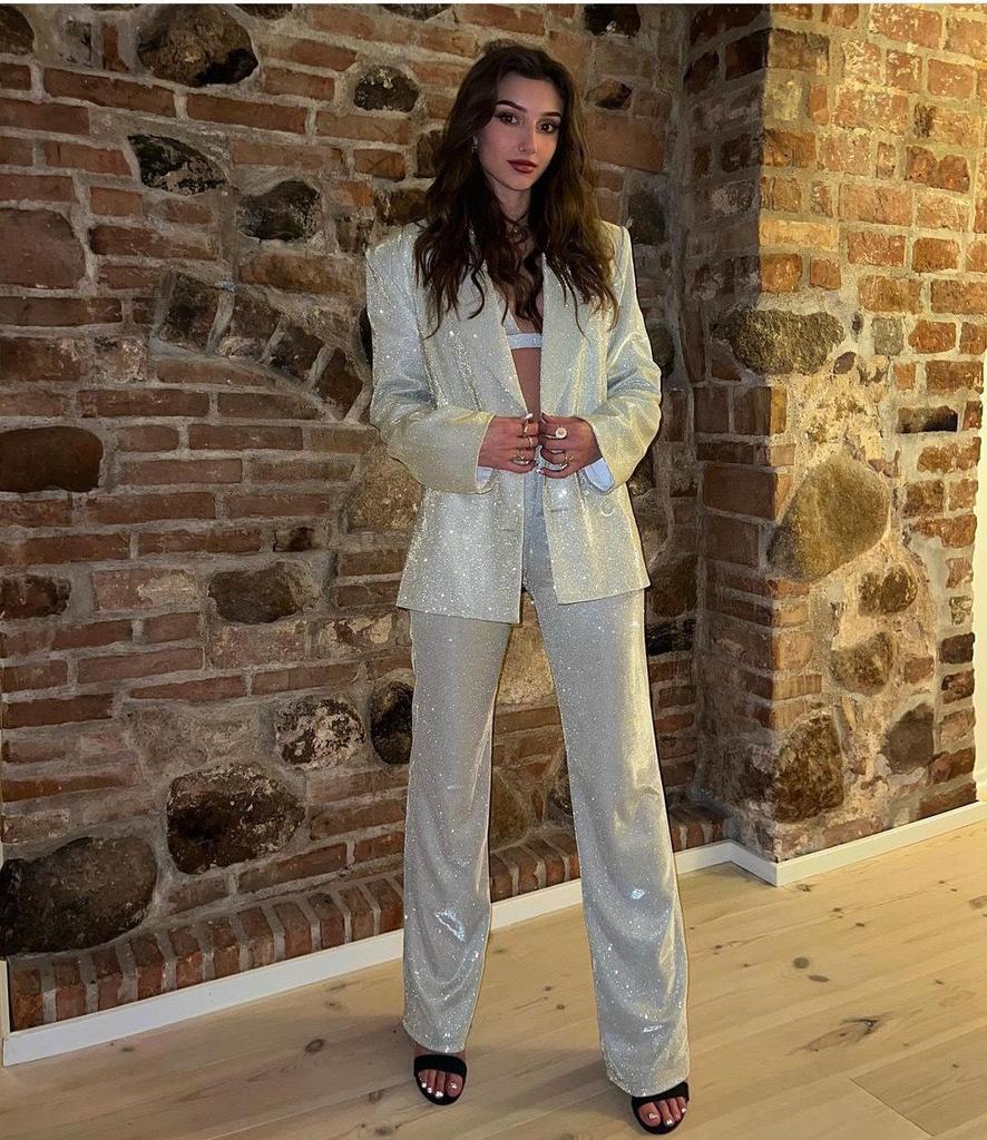 Women’s Fashionable Autumn & Winter Glitter Suit: Three-Piece Set with Jacket, Underwear, & Straight-Leg Pants.