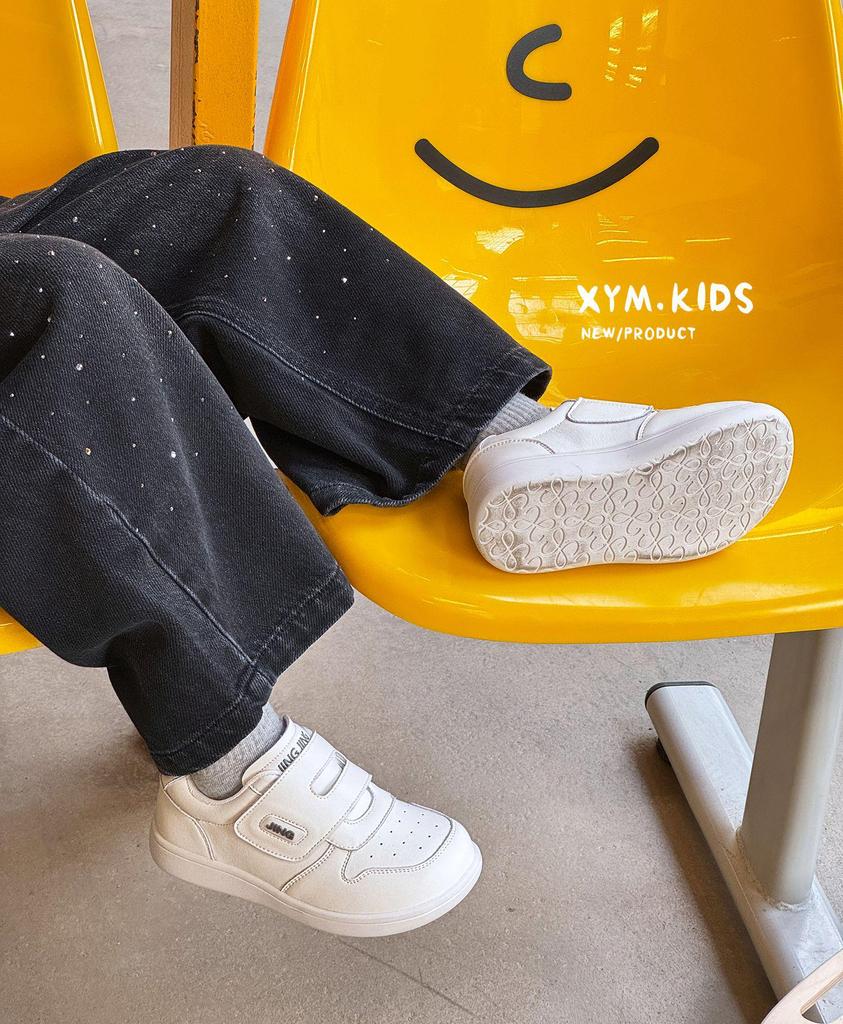 Spring 2026 Kids' Casual Velcro Shoes - Versatile White Sneakers for Boys and Girls