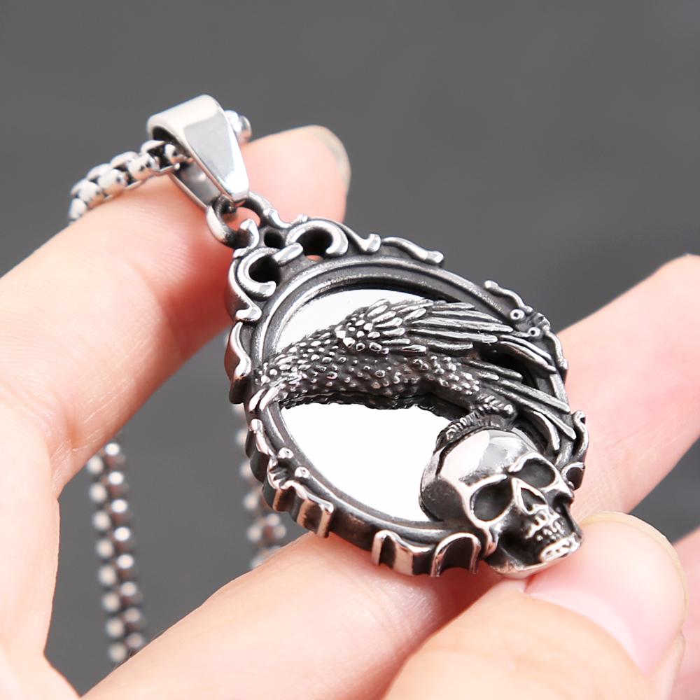 Retro-Style Skull And Mirror Pendant Necklace, A Unisex Punk-Inspired Stainless Steel Crow Necklace, Amulet Jewelry.