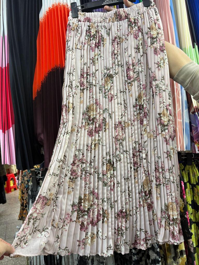 European & American Pleated Print Midi Skirt, Soft Chiffon Fabric, High Waist, Versatile Style