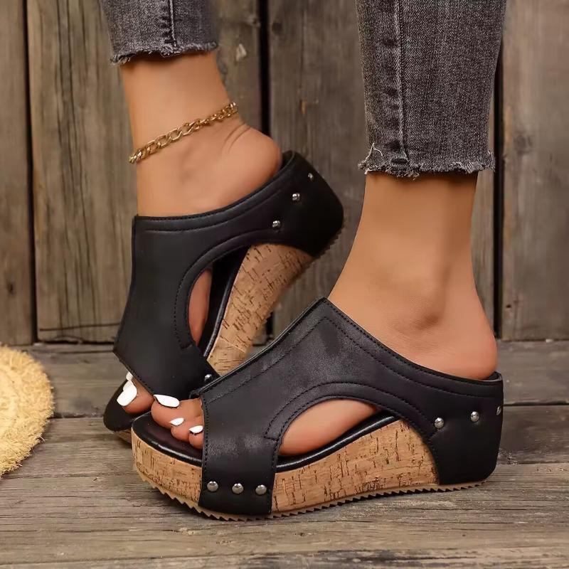 Fashion slope heel fish mouth cool slippers women's summer new rivet muffin thick-soled high-heeled slippers
