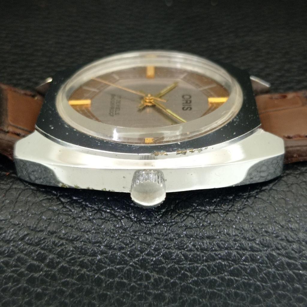 RELÓGIO MASCULINO SUÍÇO VINTAGE REFORMADO DE COROA MANUAL COM MOSTRADOR CINZA a704630-1