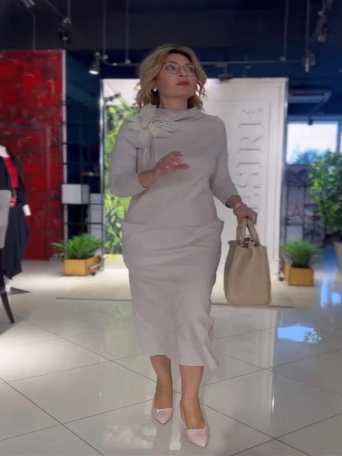 2024 Neues lässiges einfarbiges Langarmkleid mit hohem Kragen und Taschen für Herbst und Winter