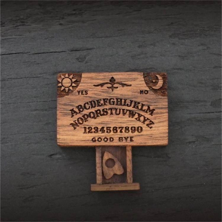 Multifunctional Miniature Wooden Spirit Board Combining Decorative Artistrys And Planchette Emotional Love Drawer Decors