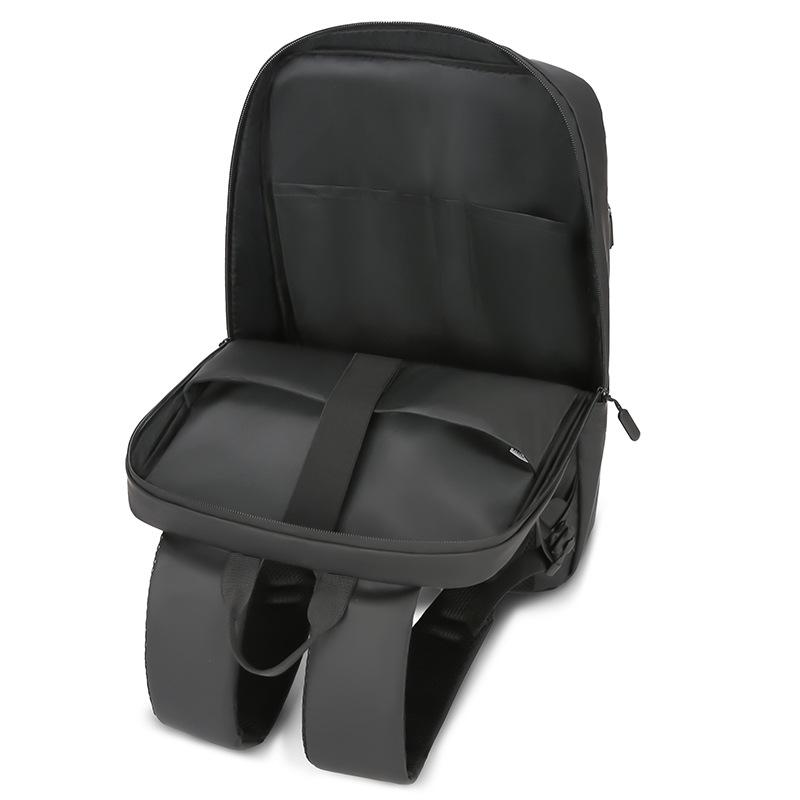 Multifunctional backpack Large capacity locomotive bag Business leisure backpack Computer bag Travel bag
