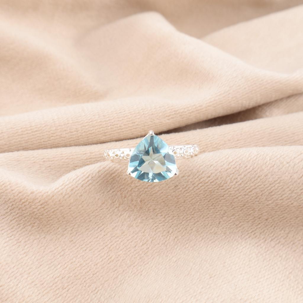 Sky Blue Topaz Gemstone 925 Sterling Silver Jewelry Handcrafted Fashionable Ring CZR-10-11