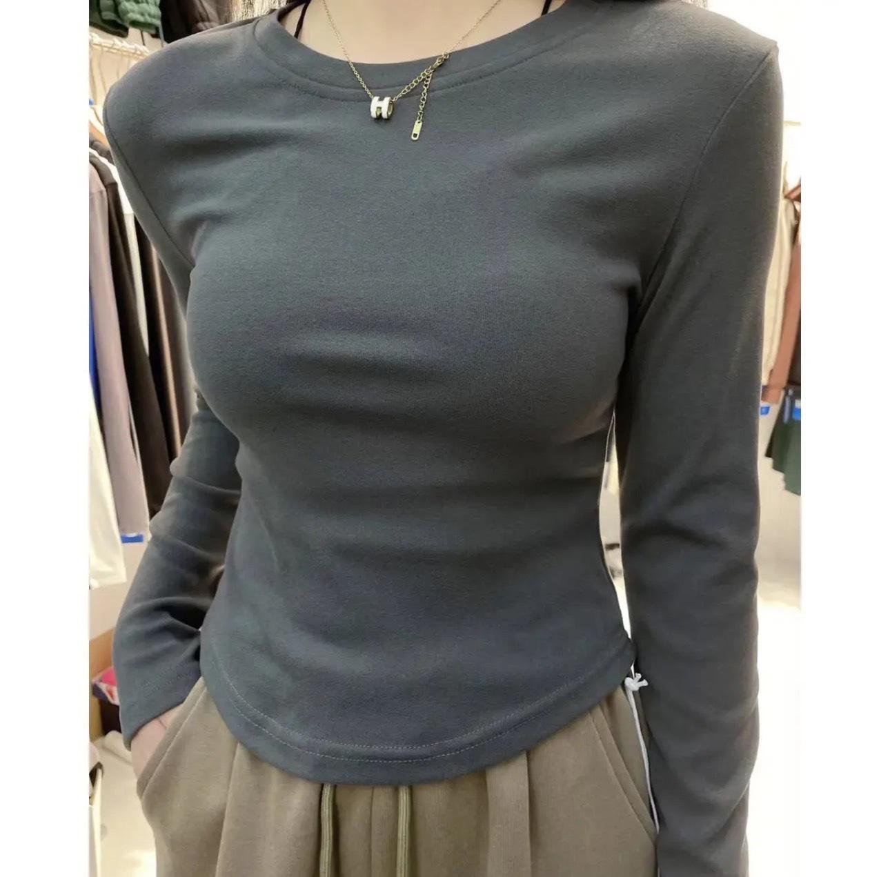 

Women s Autumn/Winter Fleece-Lined Slimming Cropped T-Shirt with Round Neck, Long Sleeves, Solid Color, and Irregular Hem L (105-115 lbs)