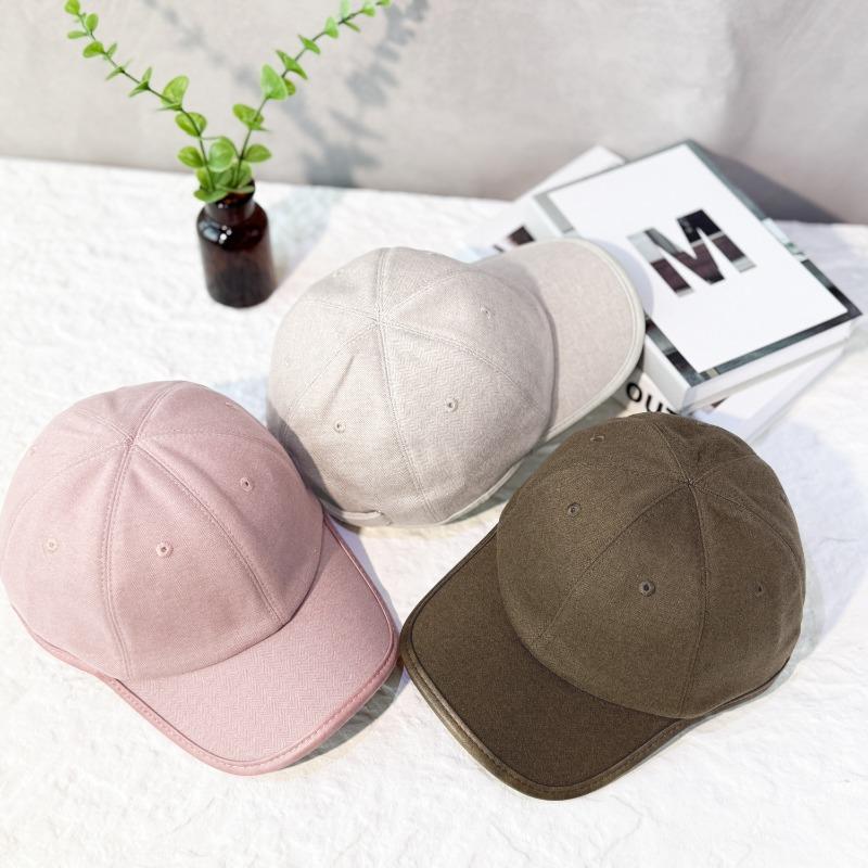 25 Early autumn new woolen cap women's warm face small couple sunshade baseball cap