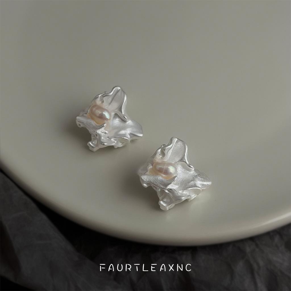 Yanyu niche design exaggerated irregular freshwater pearl liquid silver personalized earrings