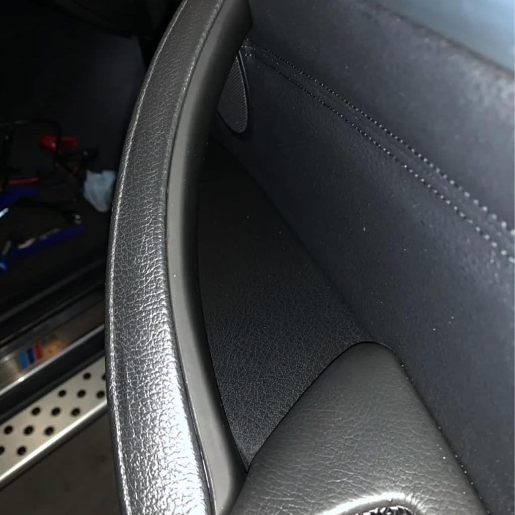 FASTCHE for BMW X5 / X6 Door Handle Outer Cover, Right Side Passenger Door Handle Outer Leather Door Handle Outer Cover Replacement Compatible with