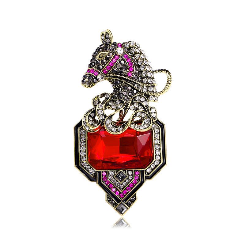 Horse Head Brooch Vintage Rectangle Crystal Animal Brooch Pin Clothing Accessories Diamond Brooch