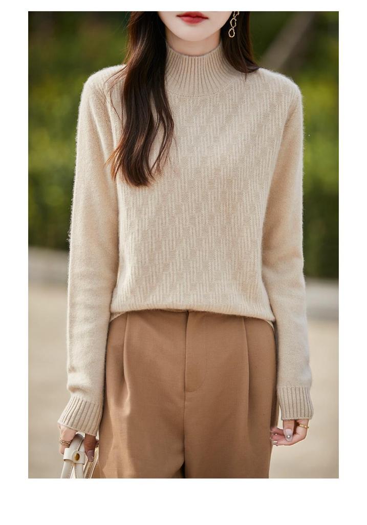 Women's Pure Wool Jacquard Sweater: Half-Neck, Loose Fit, Slimming & Versatile for Autumn/Winter