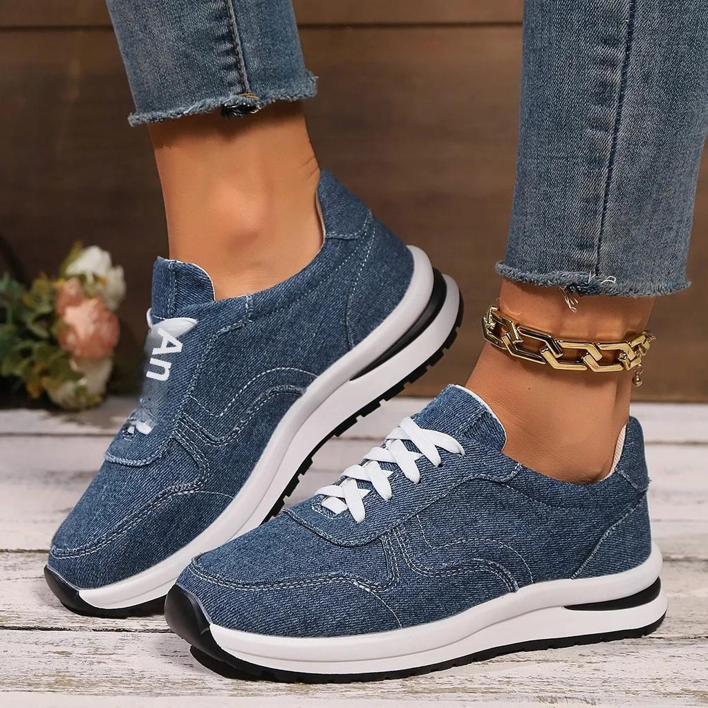 2025 New Fashionable Casual Women's Shoes Plus Size 36-43 Sport Shoes With Lace And Thick Sole Canva Women's Shoes Wholesale