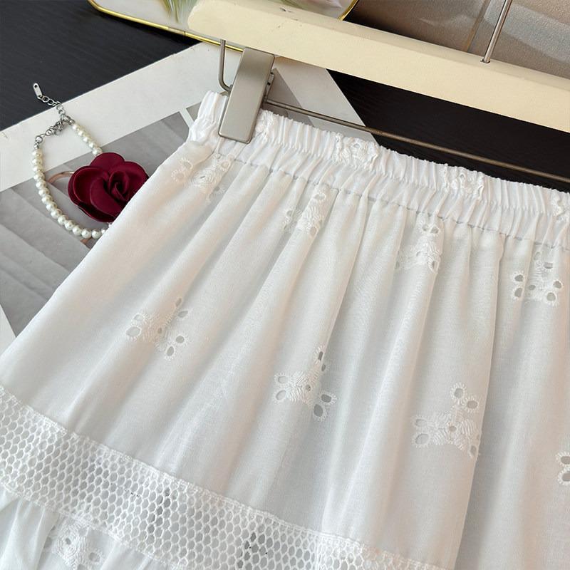 Women's High Waist A-line Lace Patchwork Skirt with French Embroidery - Spring 2026 Collection