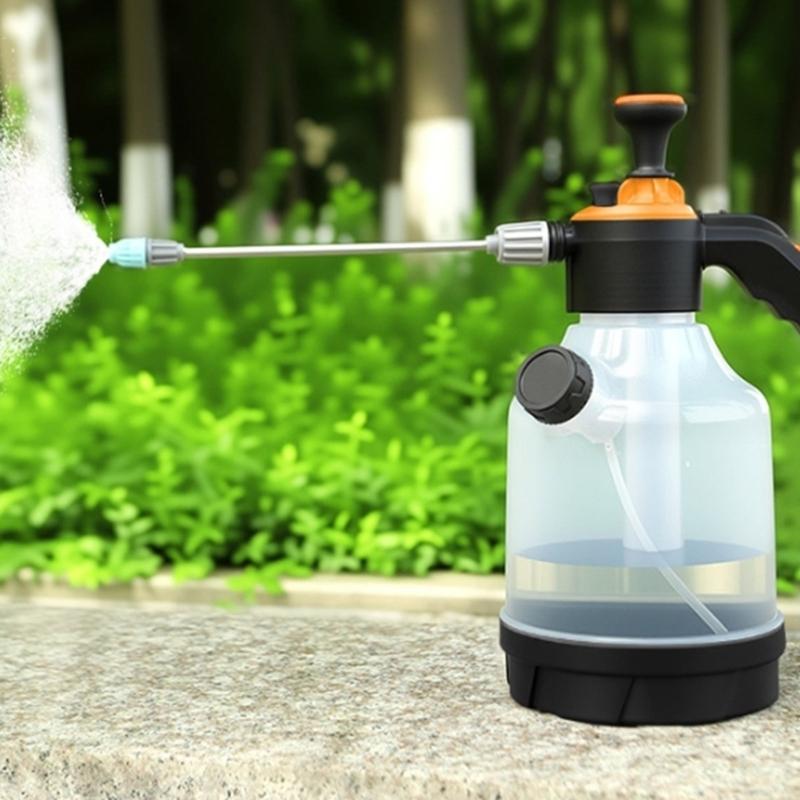 Large Capacity Plastic Plant Watering Can With Adjustable Nozzle for Outdoor Cleaning And Horticulture