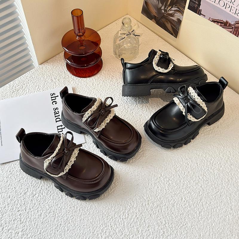 Mädchen kleine Lederschuhe 2025 neu Frühling und Herbst Kinder Prinzessin Schuhe Babymädchen Schuhe schwarz weichsohlige Slipper